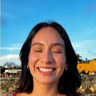 Foto de perfil de Elena R.